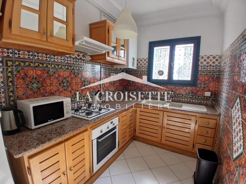 Duplex meublé S+2 avec terrasse vue sur mer à Gammarth